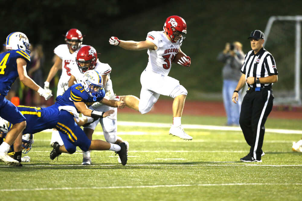 High School Sports Bison Break Bad Habits Not Good For Bluejays 9 22 Mccook Gazette